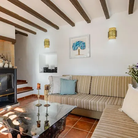 Monte Dalt Villa *
